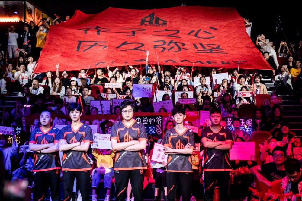 外媒消息：Carzzy与VIT达成为期三年的签约协议