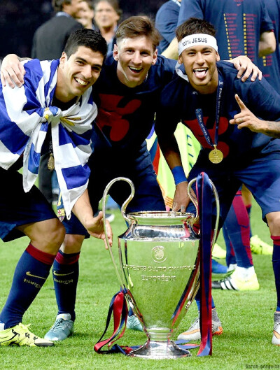 JDG三连胜升至3组第二，有望保A争S，清融领跑MVP榜