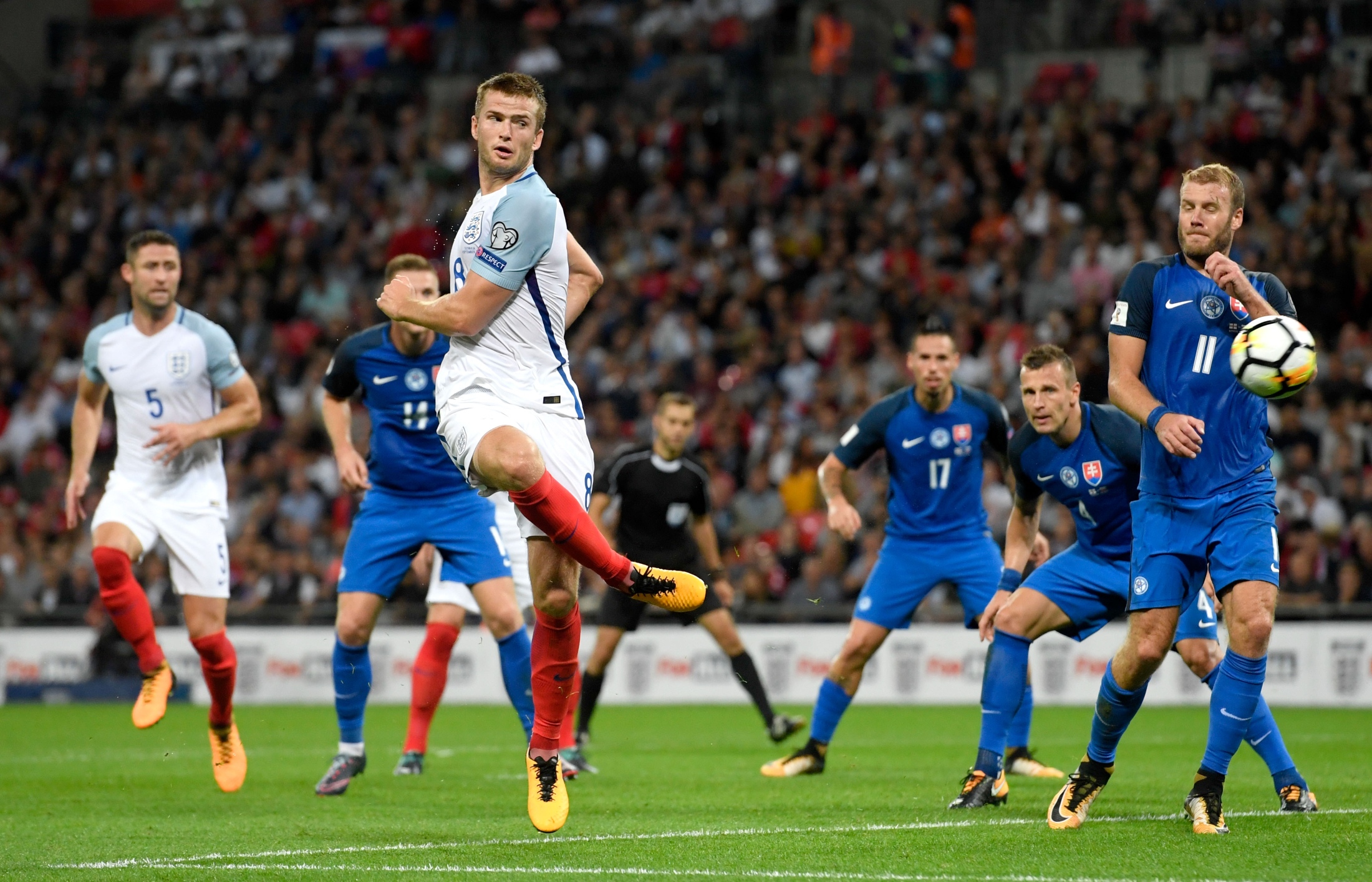 腾讯新游杀进畅销榜，上线不到两周营收超500万美元｜欧美出海秀