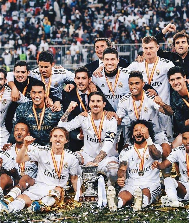 HLTV公布2025年度最佳狙击手、突破手、自由人、主防者、指挥、教练及年度高光时刻十大提名